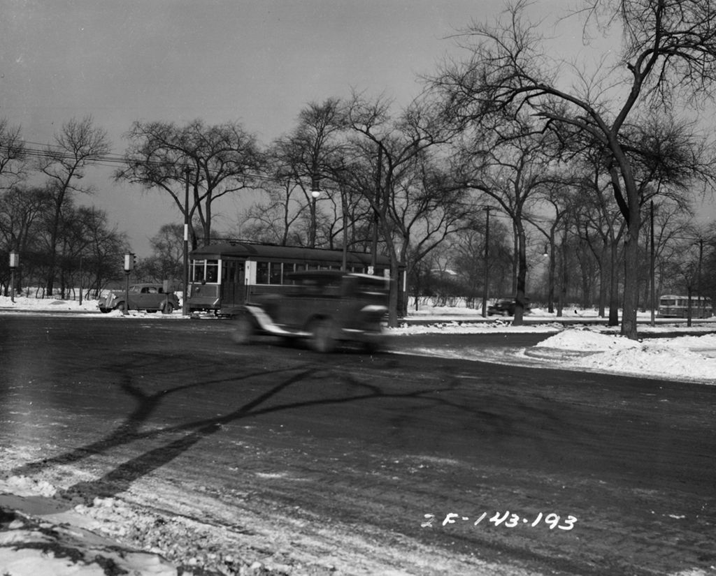 Traffic Intersection at Ogden Blvd and Albany Ave, Image 03