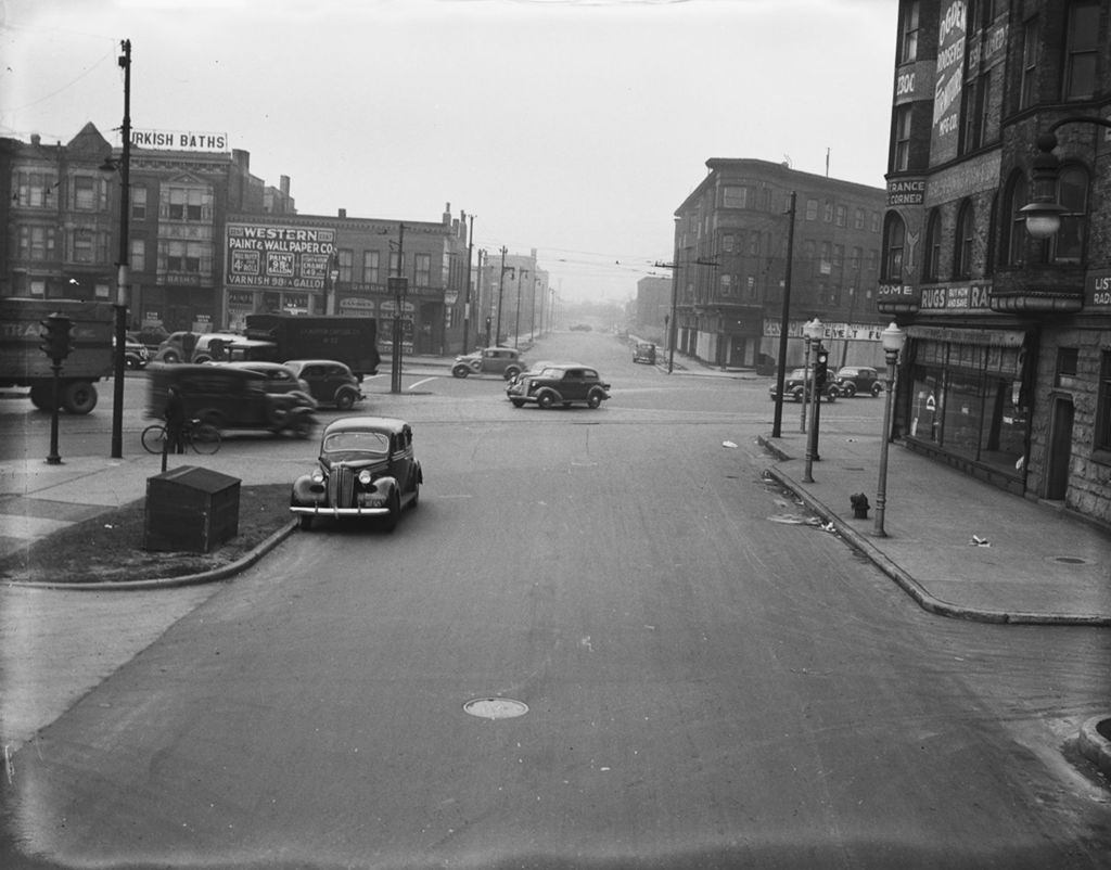 Traffic Intersection at Oakley Blvd and Ogden, Image 01