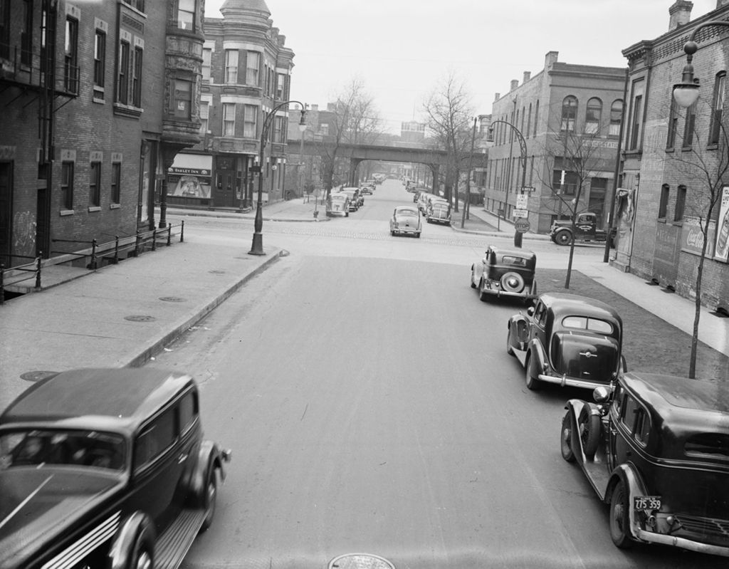 Traffic Intersection at Oakley Blvd and North, Image 01