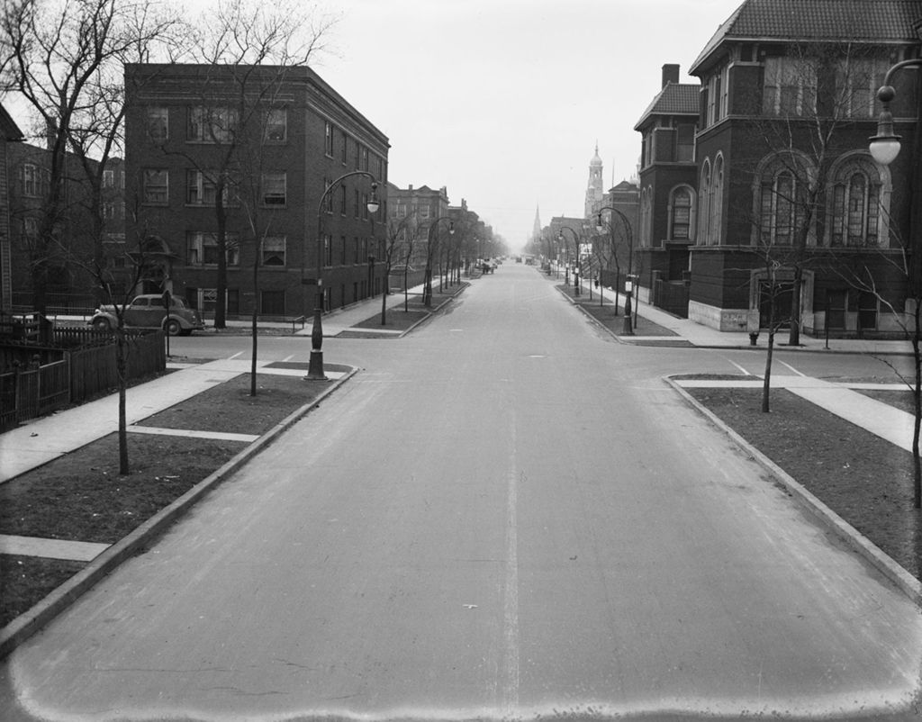Traffic Intersection at Oakley Blvd and Huron, Image 01