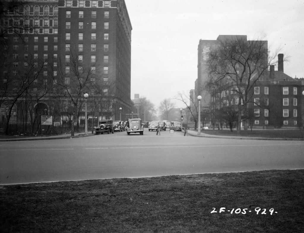 Traffic Intersection at Lake Shore Drive and Belmont Ave, Image 12