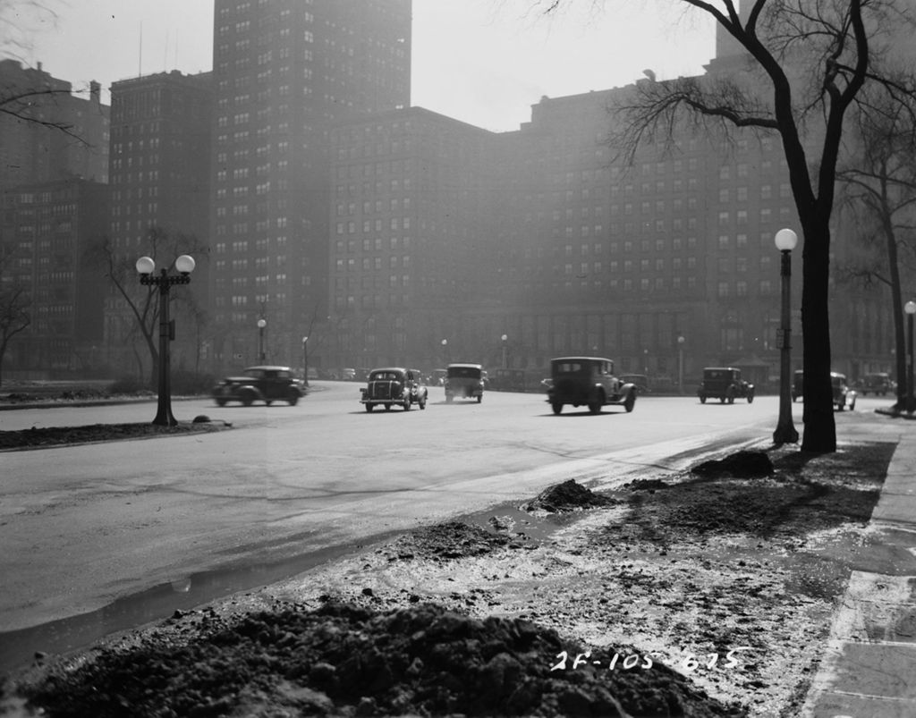 Miniature of Traffic Intersection at Lake Shore Drive and Bellevue Place, Image 01