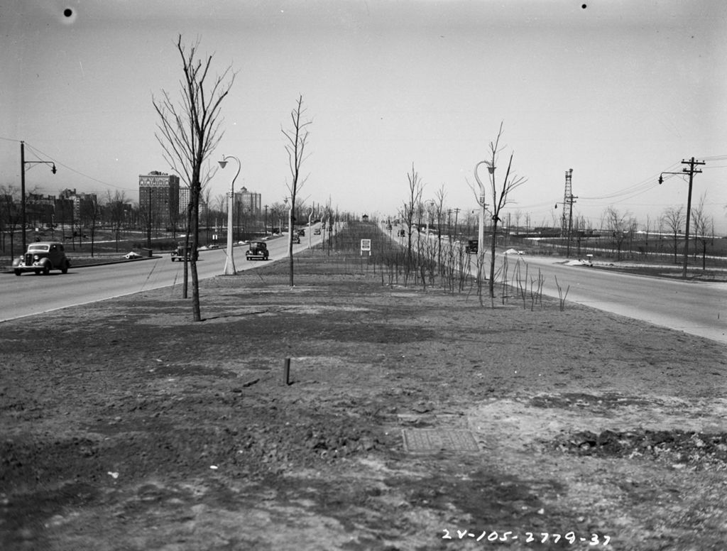 Traffic Intersection at Lake Shore Drive and Wilson Ave, Image 03