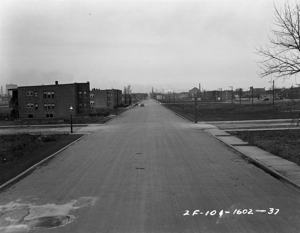 Traffic Intersection at Avenue "L" and 109th Street, Image 01