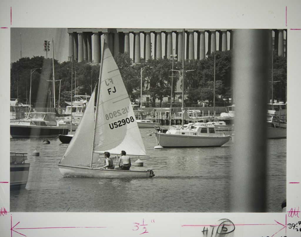 Miniature of Students sailing in Burnham Harbor
