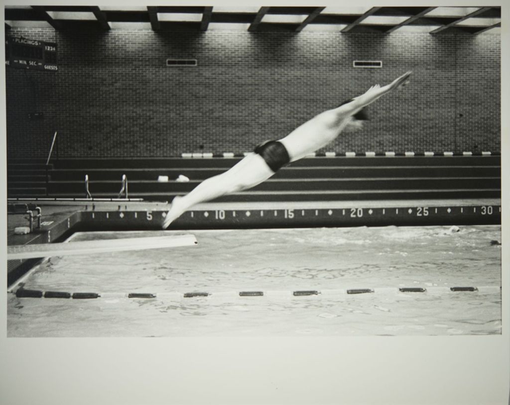 Miniature of Student diving in the pool at the Student Recreation Facility