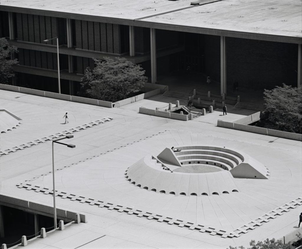 Miniature of Aerial view of the Great Court from the Science and Engineering Offices