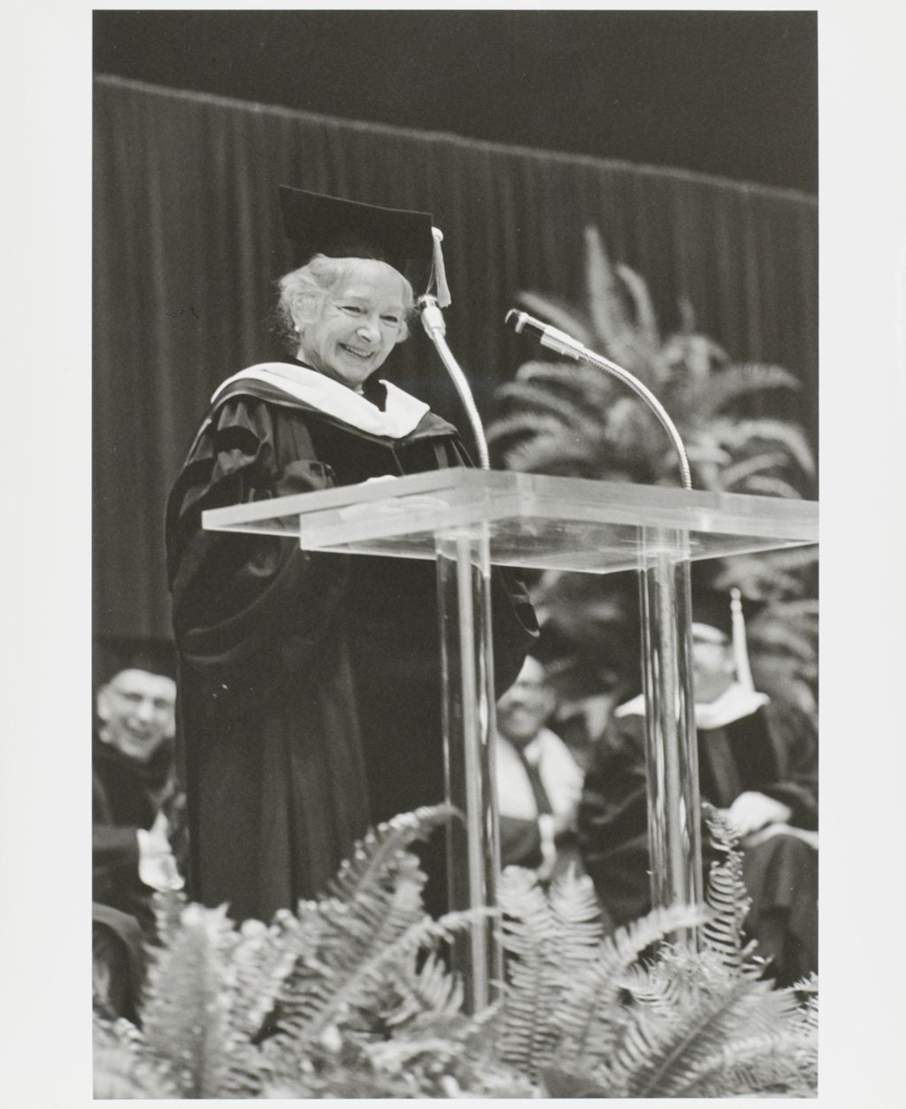Miniature of Faculty member Helen Hayes providing the commencement address