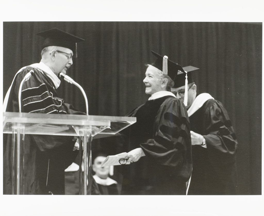 Faculty member Helen Hayes and University of Illinois President David Dodds Henry at commencement