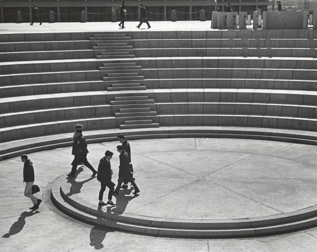 Miniature of Pedestrians walking through the Great Court/Forum