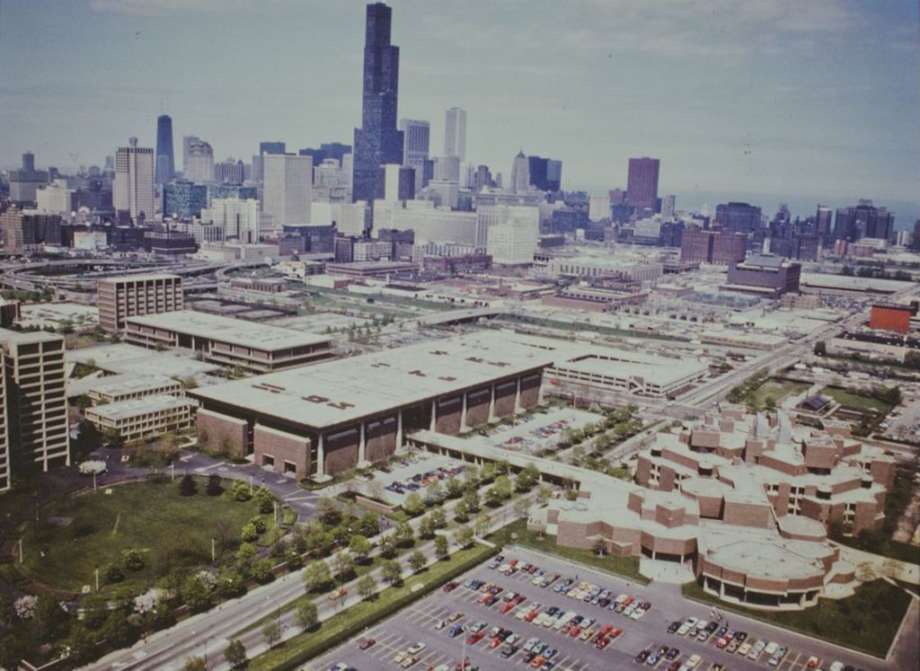 Miniature of Aerial view of Chicago skyline and campus