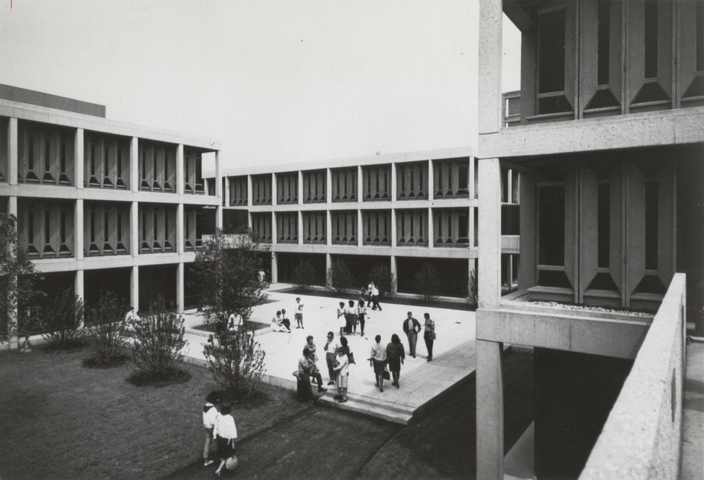 Miniature of View from elevated walkway, Grant Hall, Douglas Hall, and Lincoln Hall