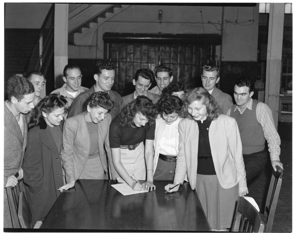 Miniature of Students Signing a Petition, University of Illinois Chicago Undergraduate Division