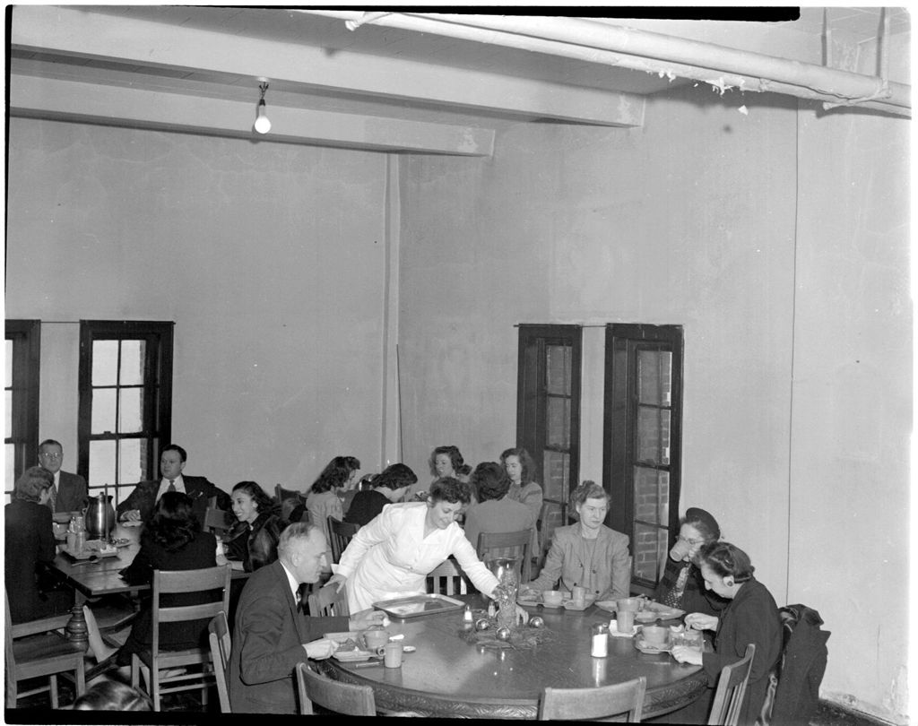 Faculty Dining Room, University of Illinois Chicago Undergraduate Division