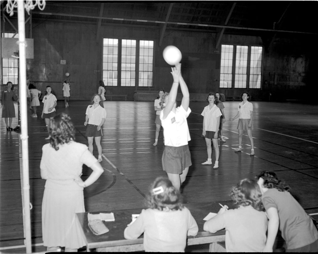Girls Volleyball, University of Illinois Chicago Undergraduate Division