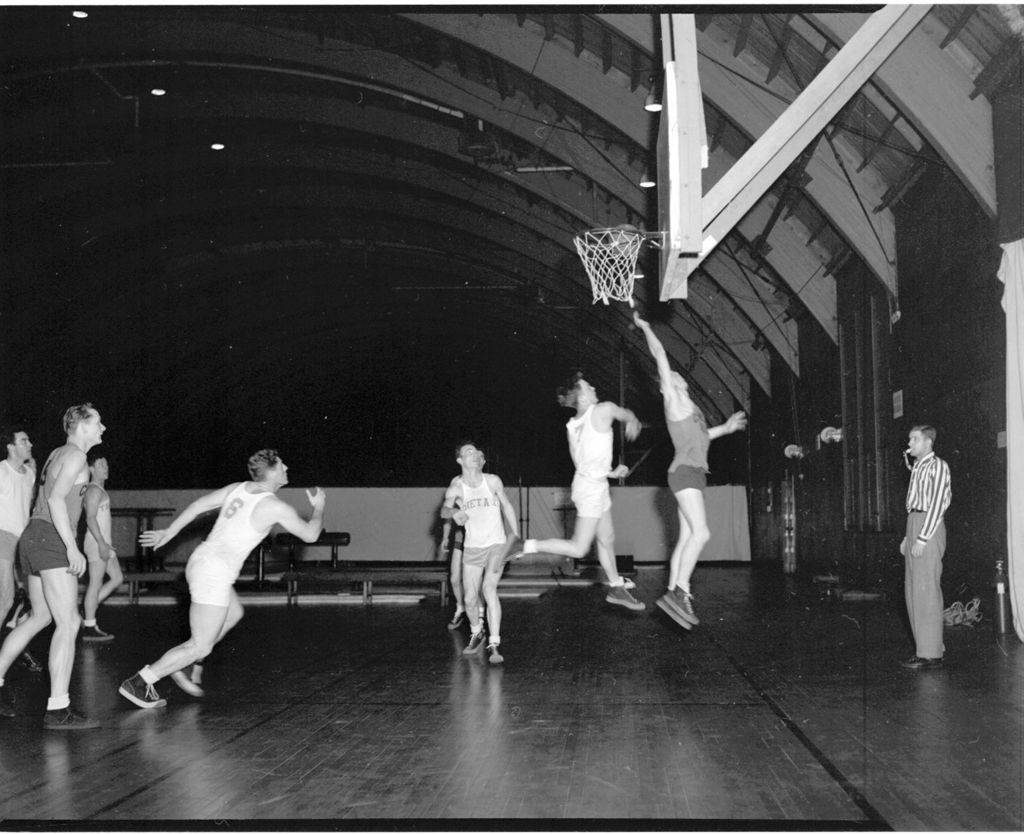 Miniature of Men's Basketball Tournament, University of Illinois Chicago Undergraduate Division