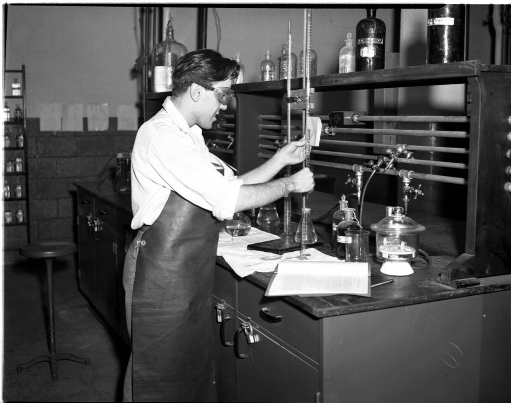 Miniature of Student in Chemistry Laboratory, University of Illinois Chicago Undergraduate Division