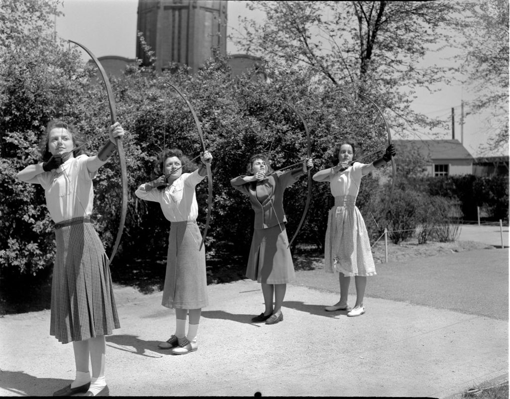 Womens' Archery, University of Illinois Chicago Undergraduate Division