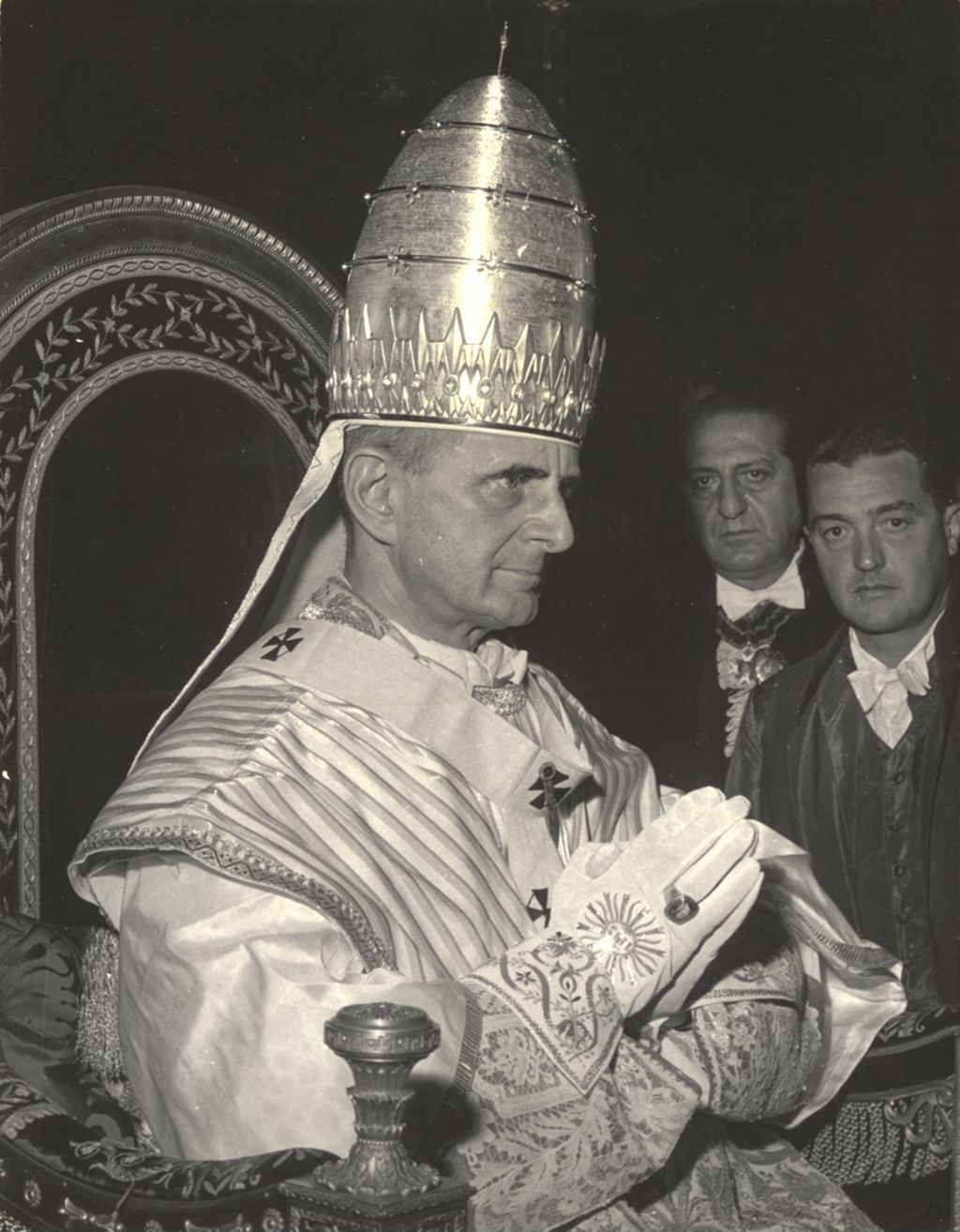 Pope Paul VI seated on the papal throne