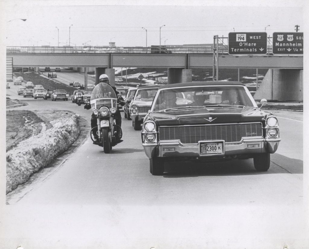 Motorcade taking Gemini astronauts from airport to downtown