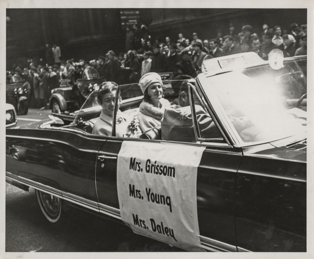 Miniature of Wives of astronauts Grissom and Young in a parade honoring their husbands