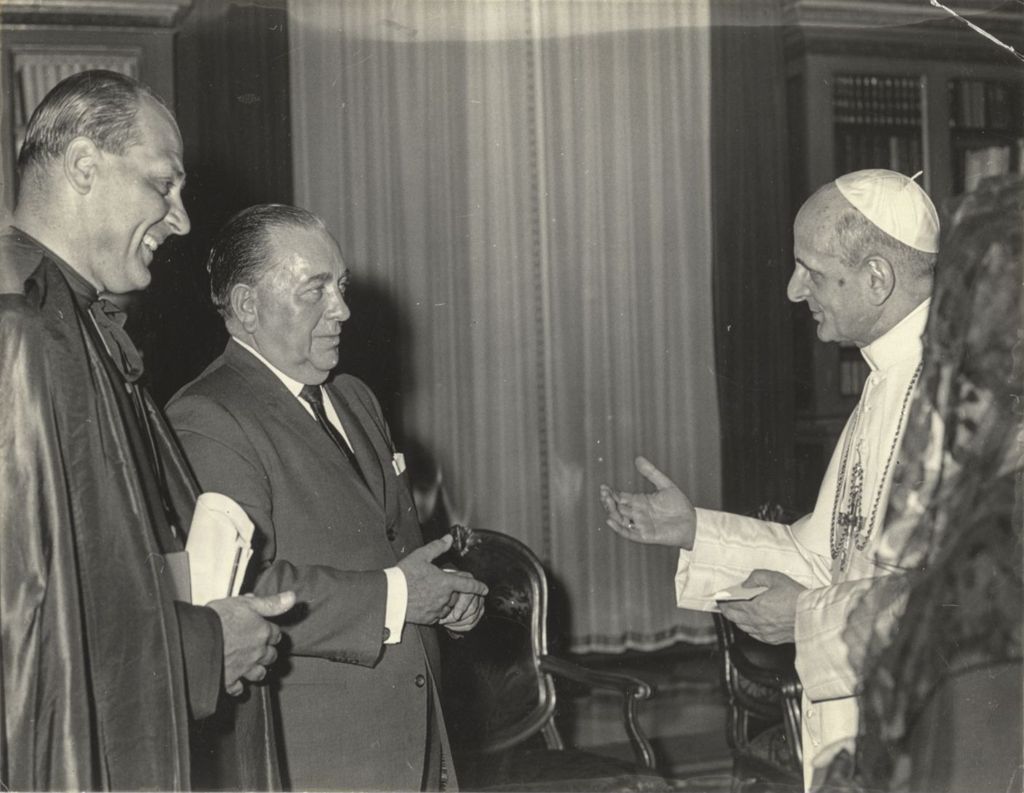 Monsignor Paul Marcinkus, Richard J. and Eleanor Daley in audience with Pope Paul VI