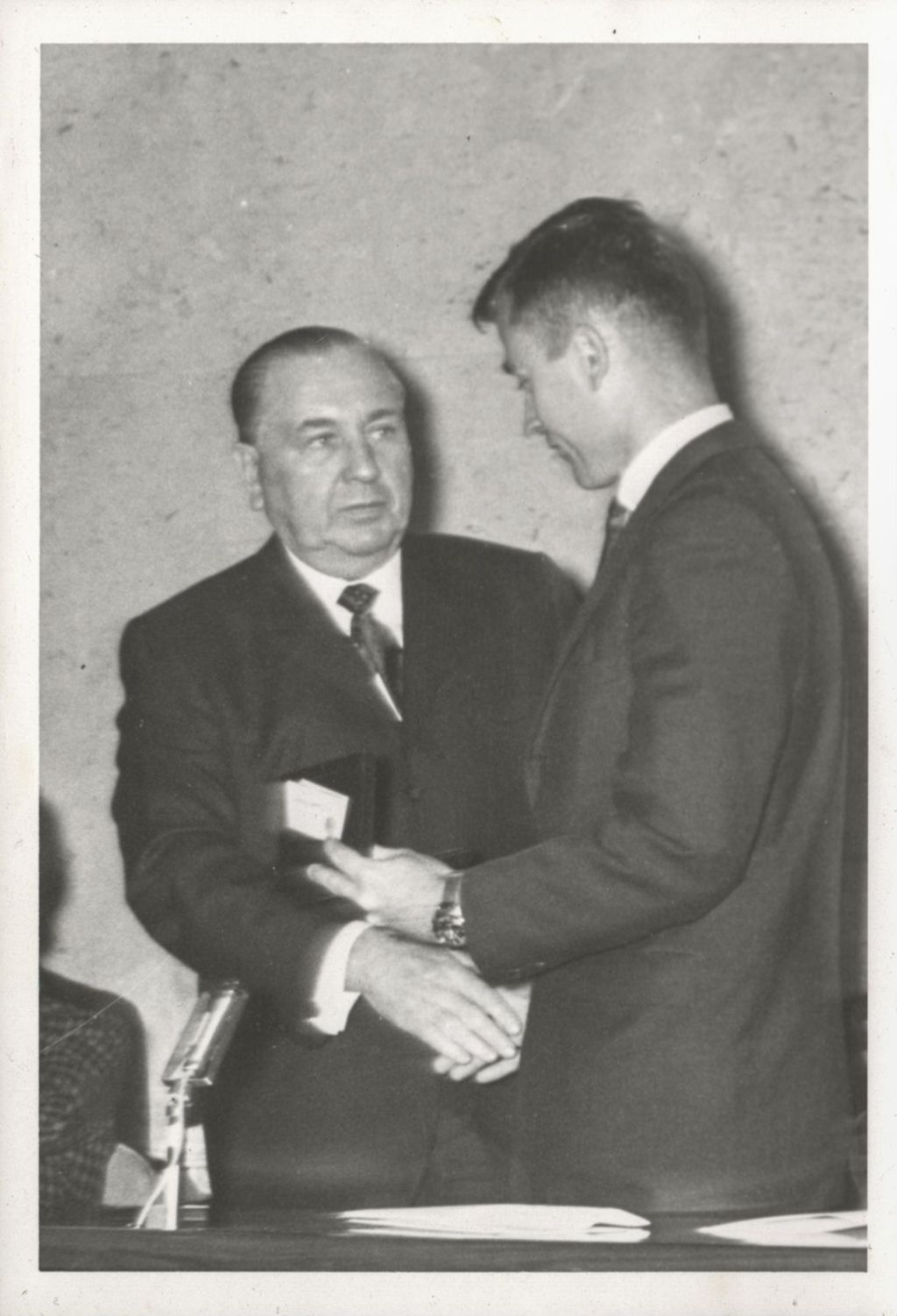 Richard J. Daley presents award to astronaut Young