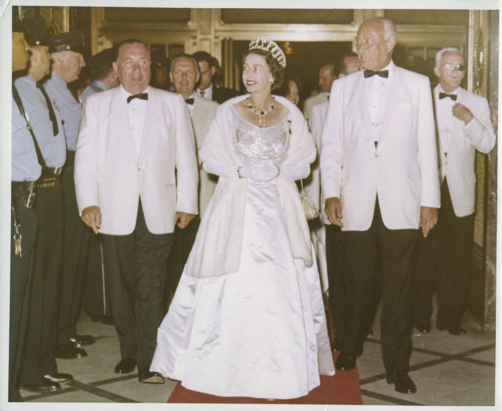 Richard J. Daley, William Stratton, Queen Elizabeth II, and Jack Reilly at a banquet