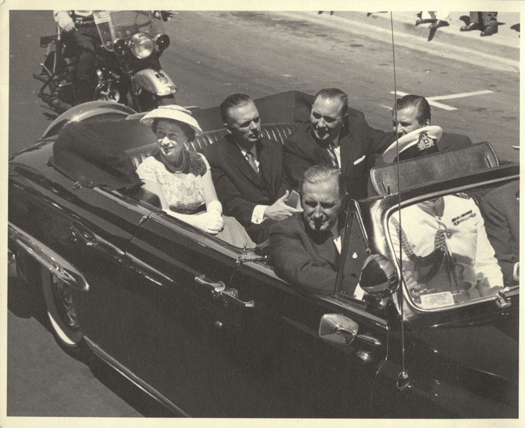 Queen Elizabeth II, William Stratton, and Richard J. Daley in a limousine