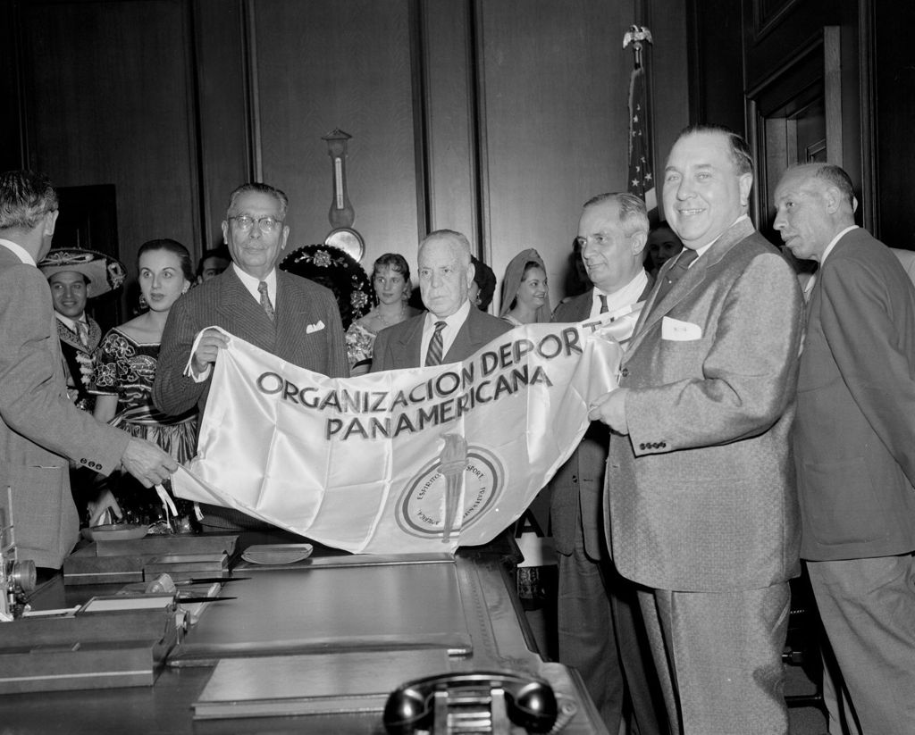 Richard J. Daley and officials from the Pan American Games