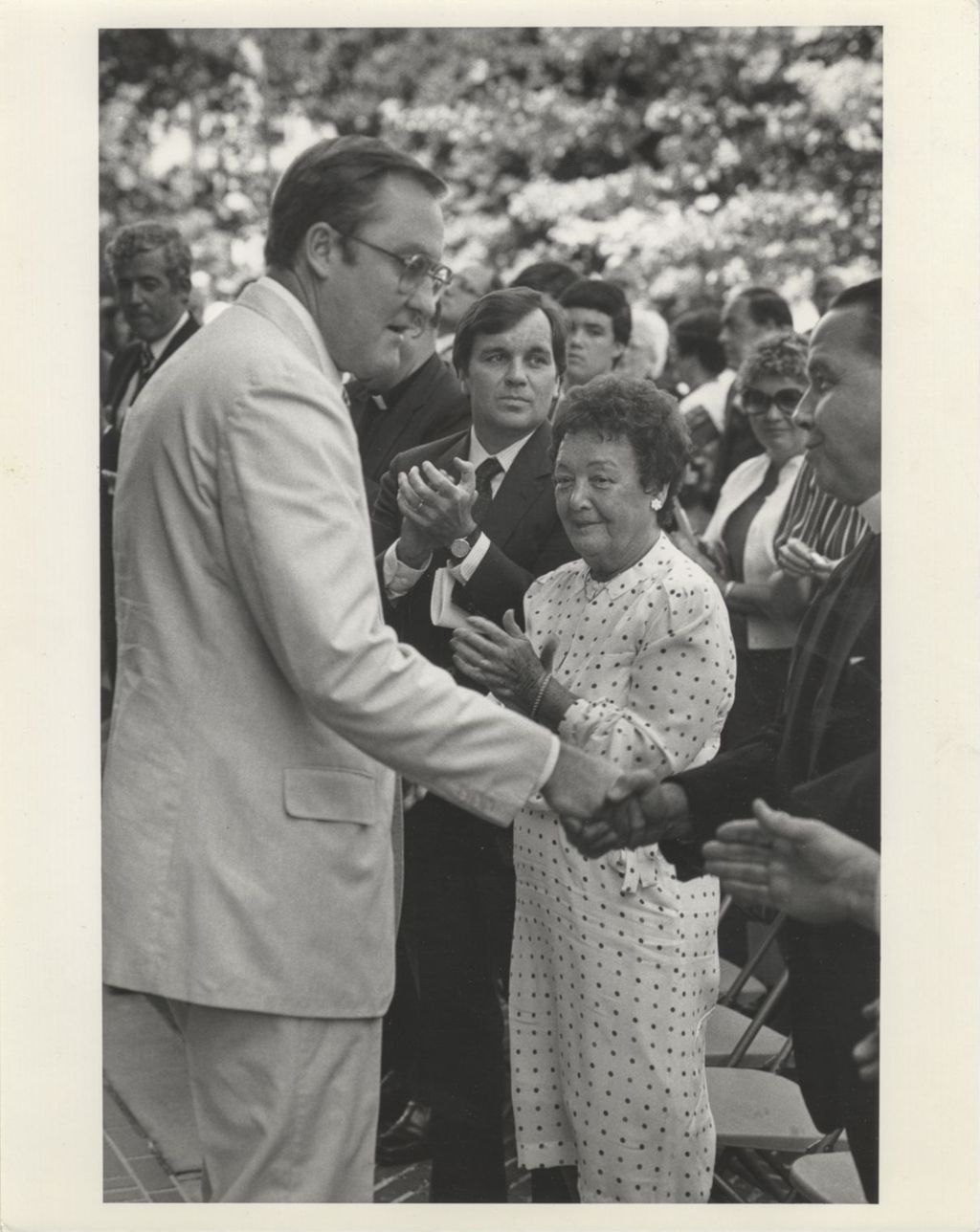 Governor Jim Thompson shaking hands