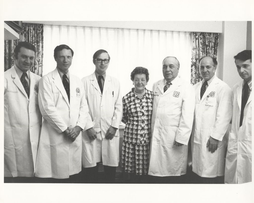 Richard J. and Eleanor Daley with doctors at Rush-Presbyterian-St. Luke's Medical Center