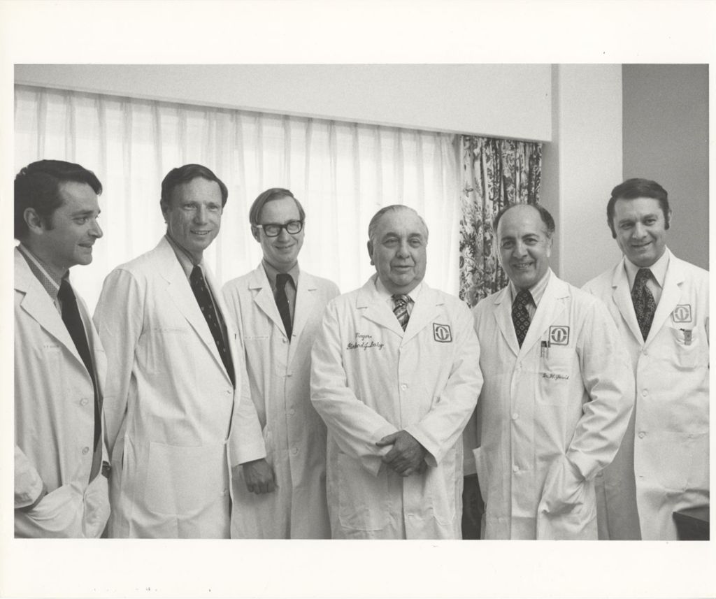 Richard J. Daley with doctors at Rush-Presbyterian-St. Luke's Medical Center