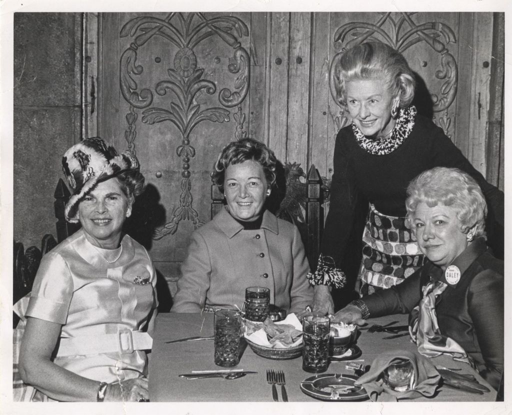Eleanor Daley with women at Su Casa restaurant