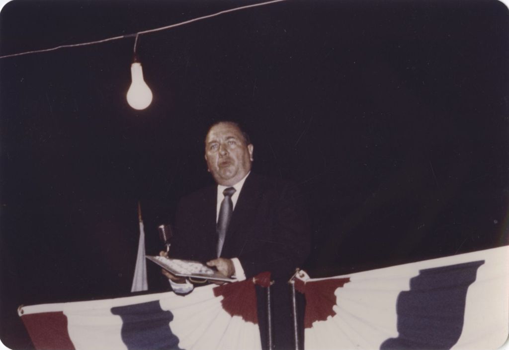 Richard J. Daley at a Chicago Land Clearance Commission event
