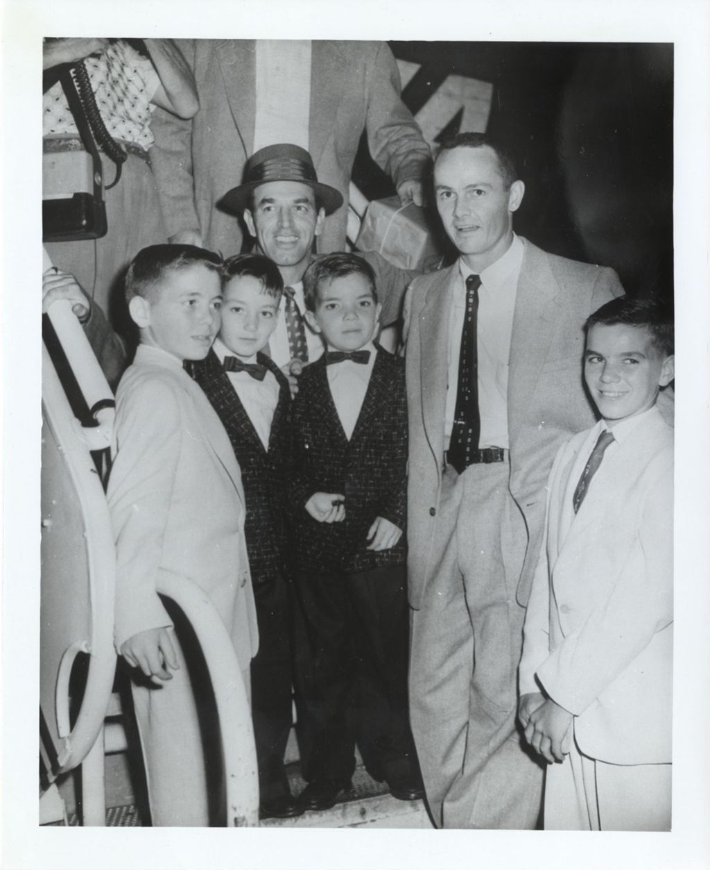 Miniature of Daley boys greet White Sox Pitcher Billy Pierce