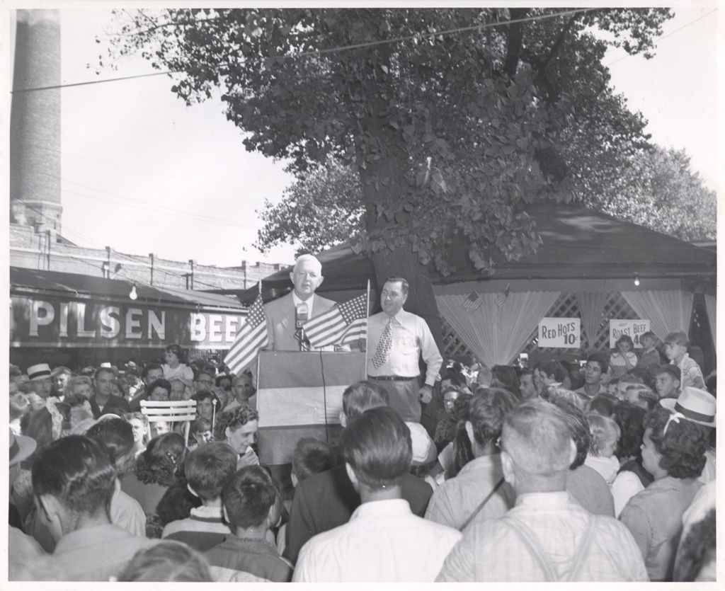 Miniature of Martin Kennelly speaking at 11th Ward Picnic