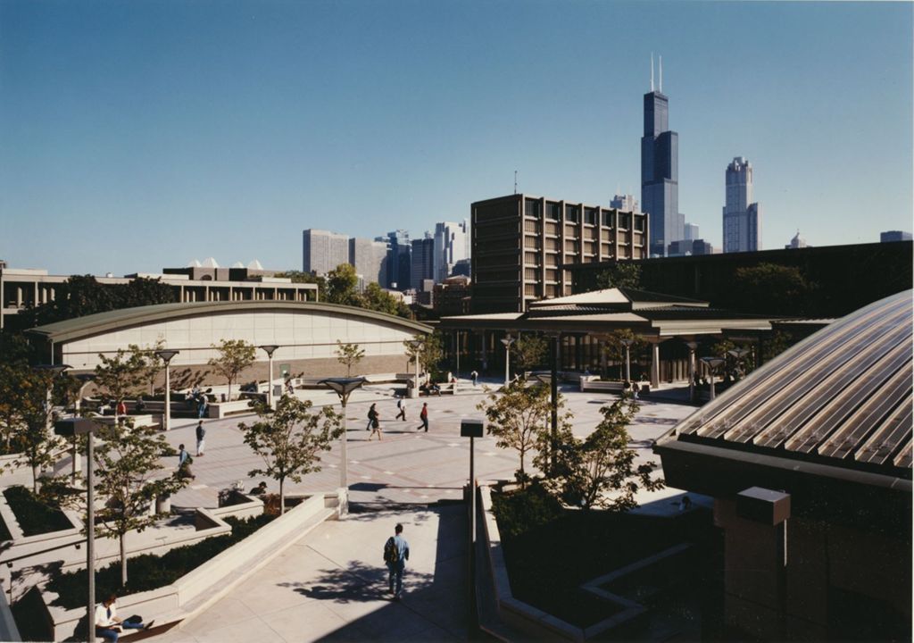 Miniature of The Quad, University of Illinois at Chicago