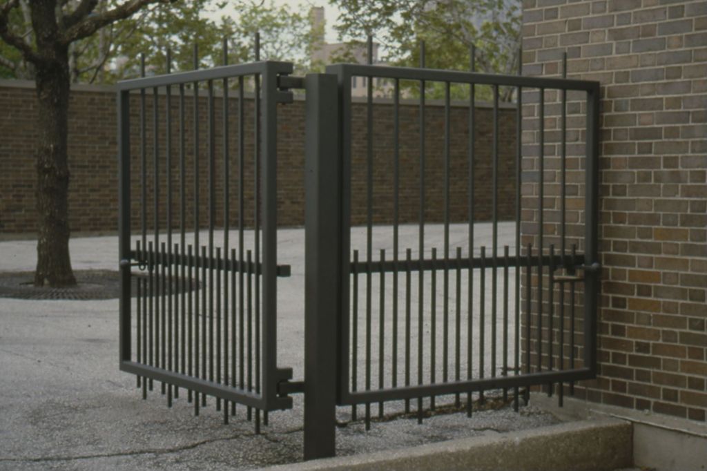 Metal gate, University of Illinois at Chicago