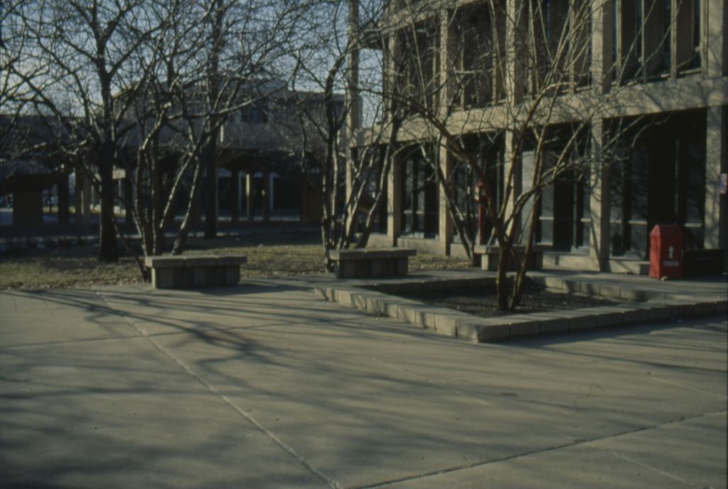 Miniature of Plaza with benches, University of Illinois at Chicago