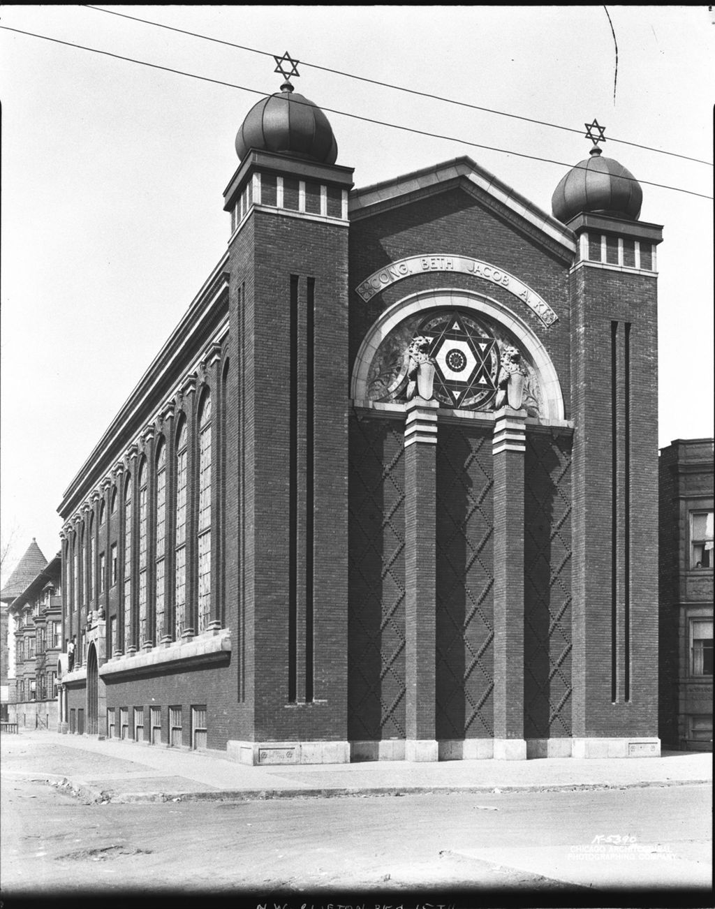 Beth Jacob Anshe Kroz synagogue, 3540 West 15th Street and South Drake Street Folder 26)