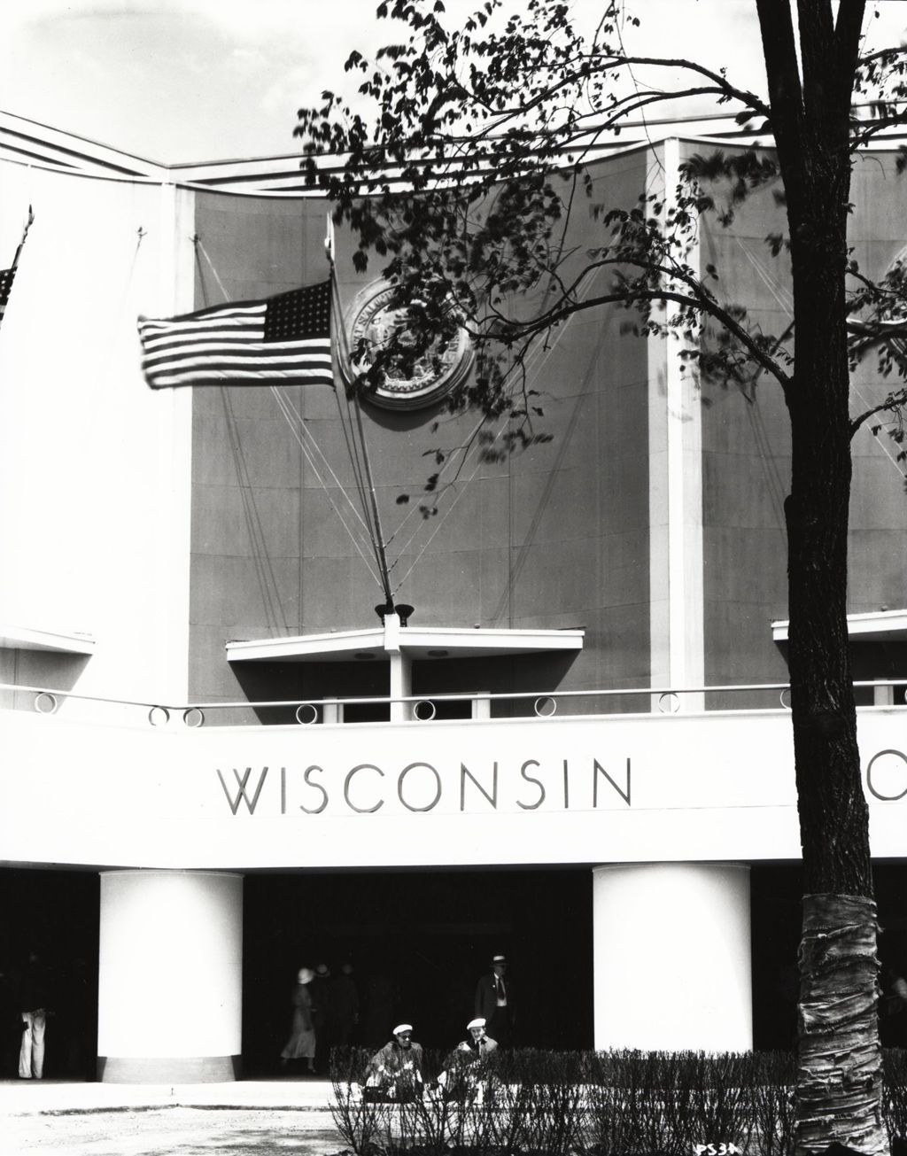 Miniature of Exterior view of the Wisconsin facade to the Court of States exhibition