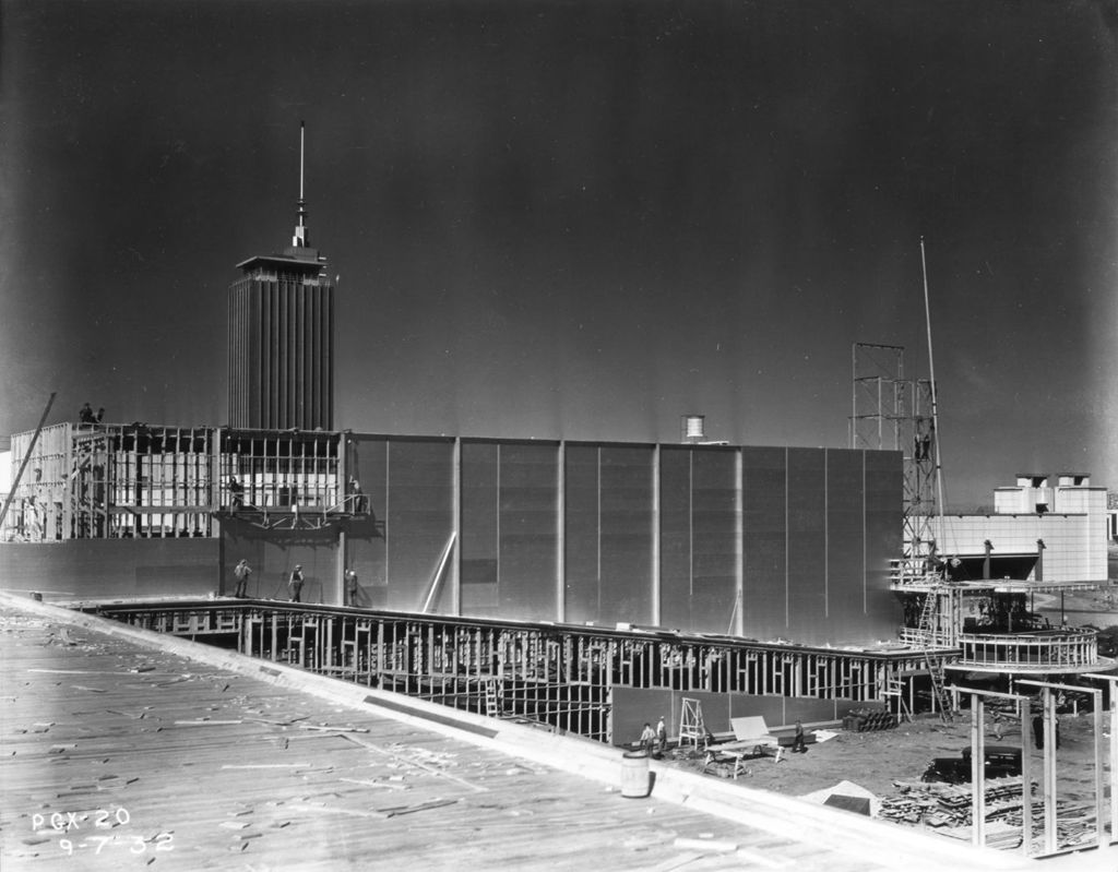 Construction of the General Exhibits building