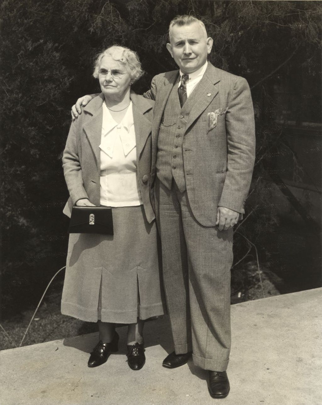 Miniature of Brother and sister reunite at the Chicago World's Fair