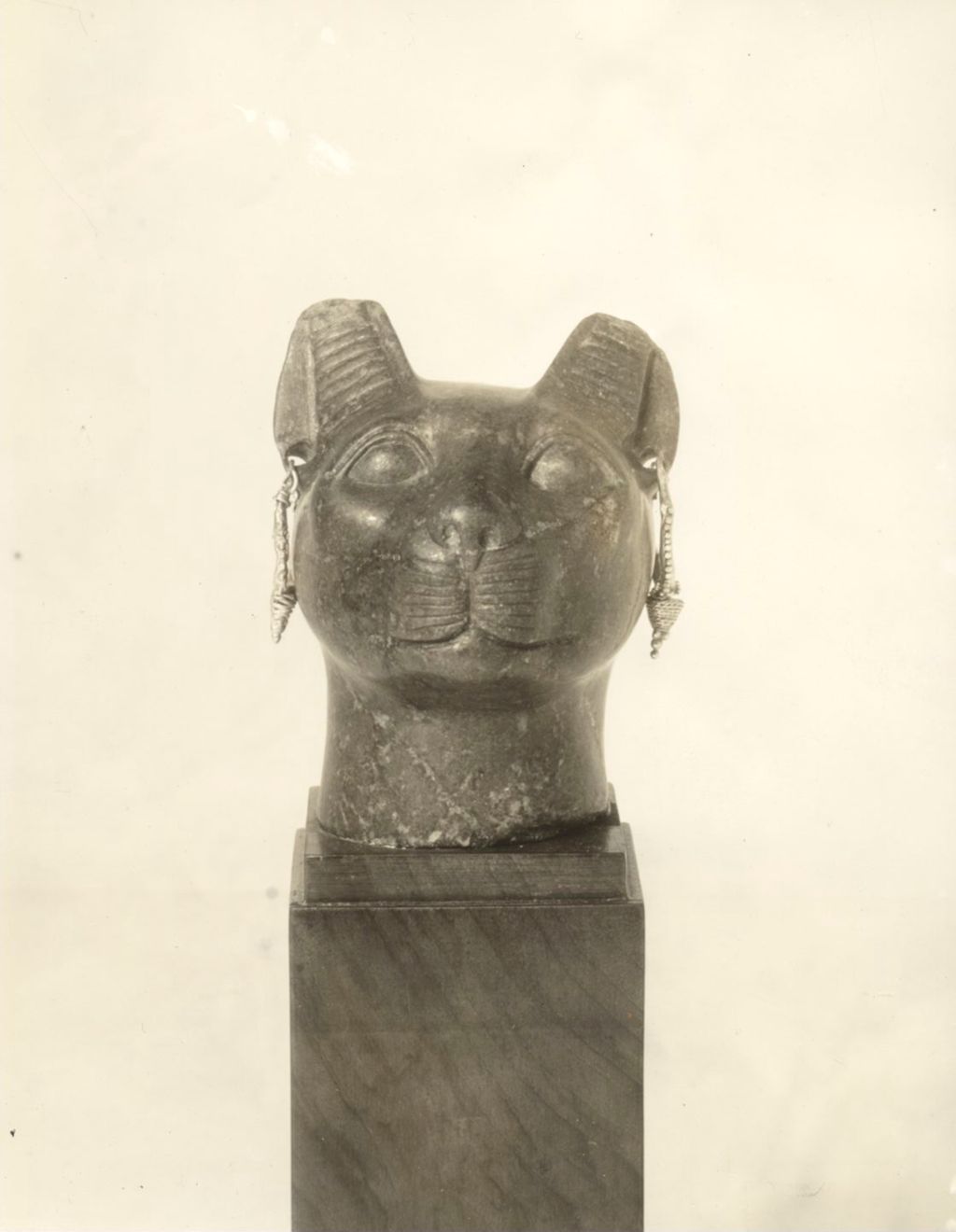 Smiling Egyptian cat-goddess Bast