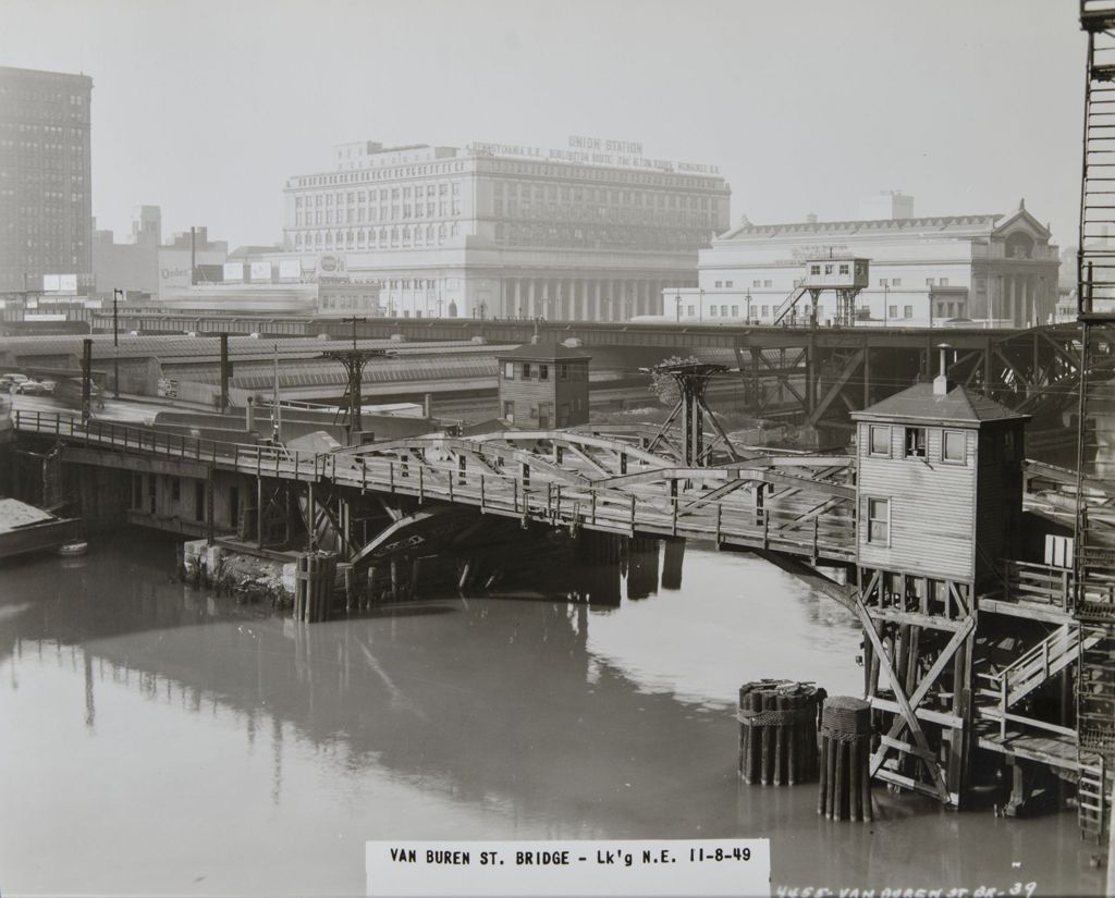 Miniature of Bridges, viaducts, and underpasses: Van Buren St. Bridge and Wabash Ave. Bridge (Folder 32)