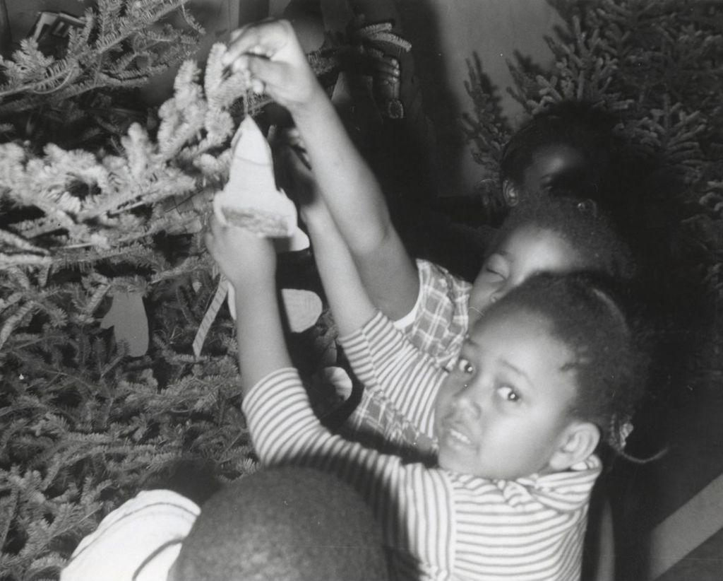 Miniature of Children decorating a Christmas tree at Parkway Community House