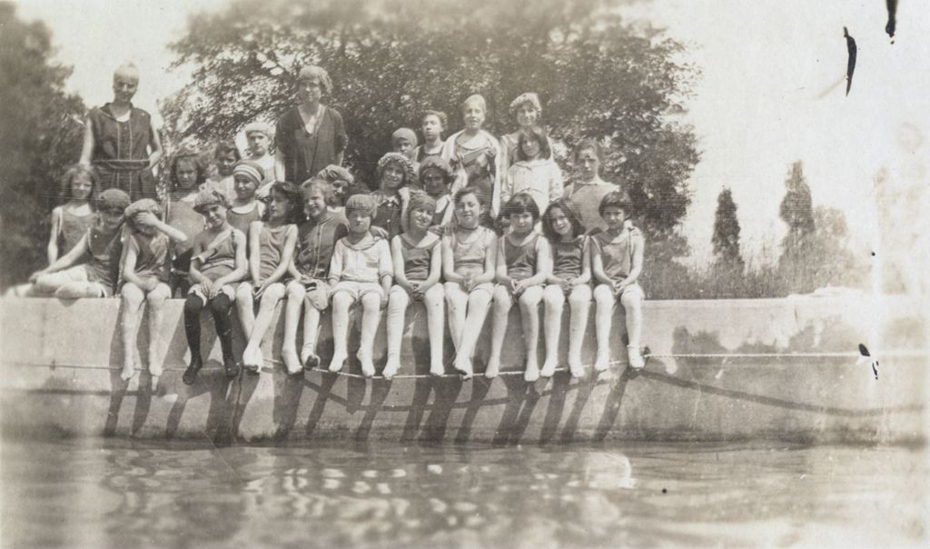 Miniature of Children in swimsuits at edge of pool