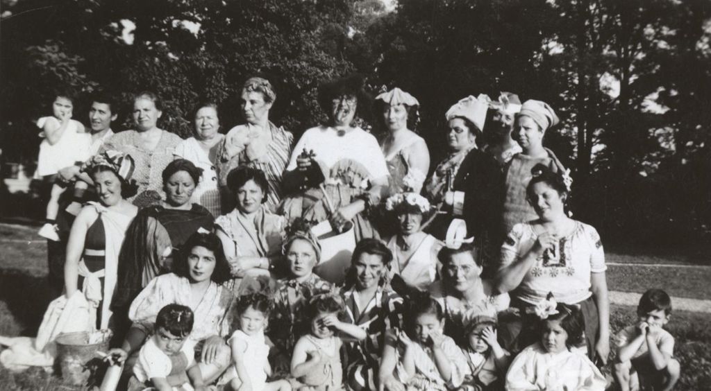 Group of women and children with Mrs. Hicks