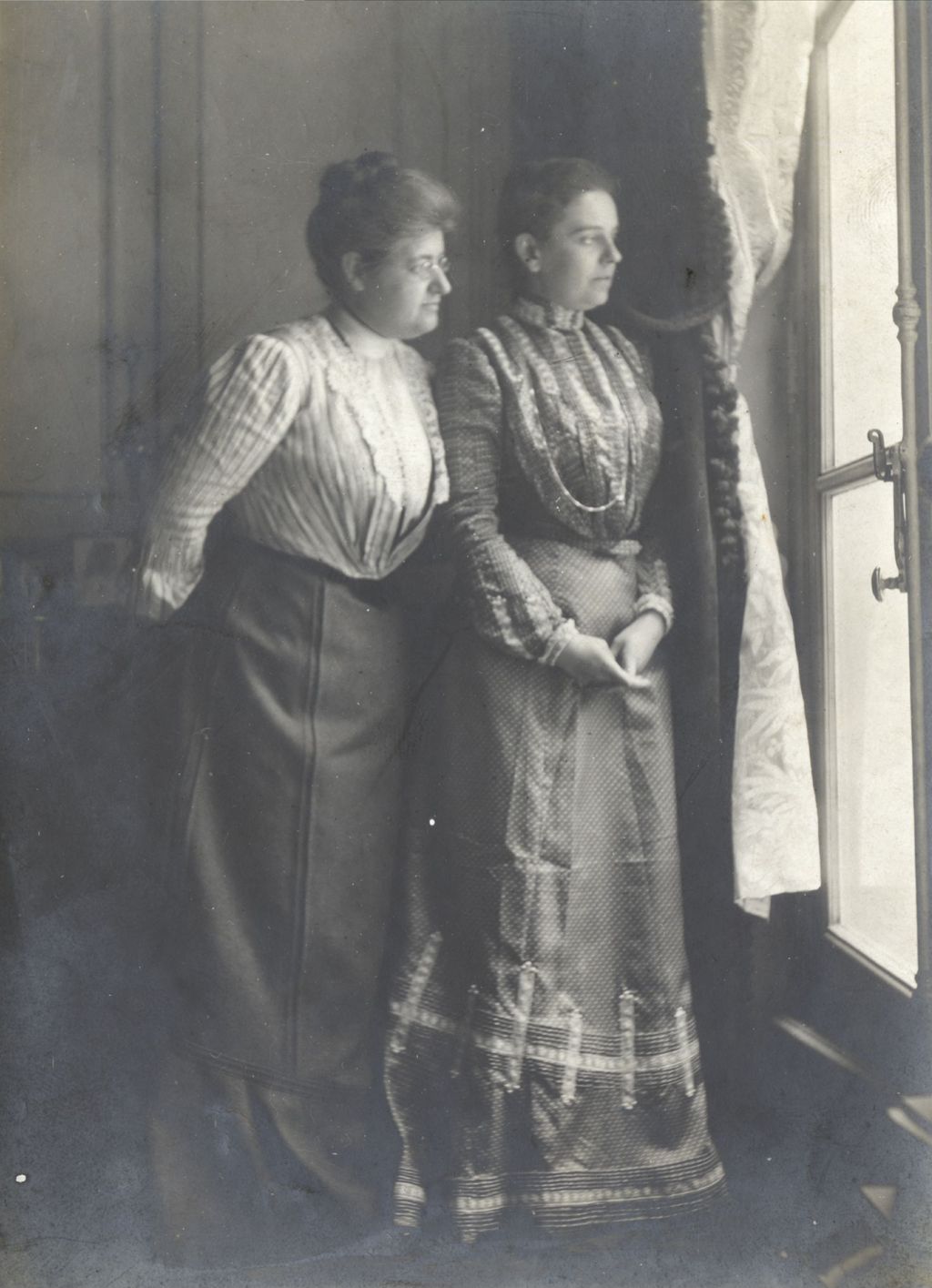 Miniature of Hull-House Music School co-founder Eleanor Smith and Hull-House resident and benefactor Mary Rozet Smith